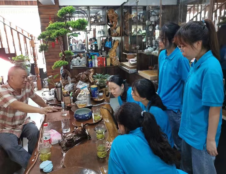 凝聚青春力量，服务乡村振兴 浙农林大涉农专业学生为农户问诊把脉助农增收